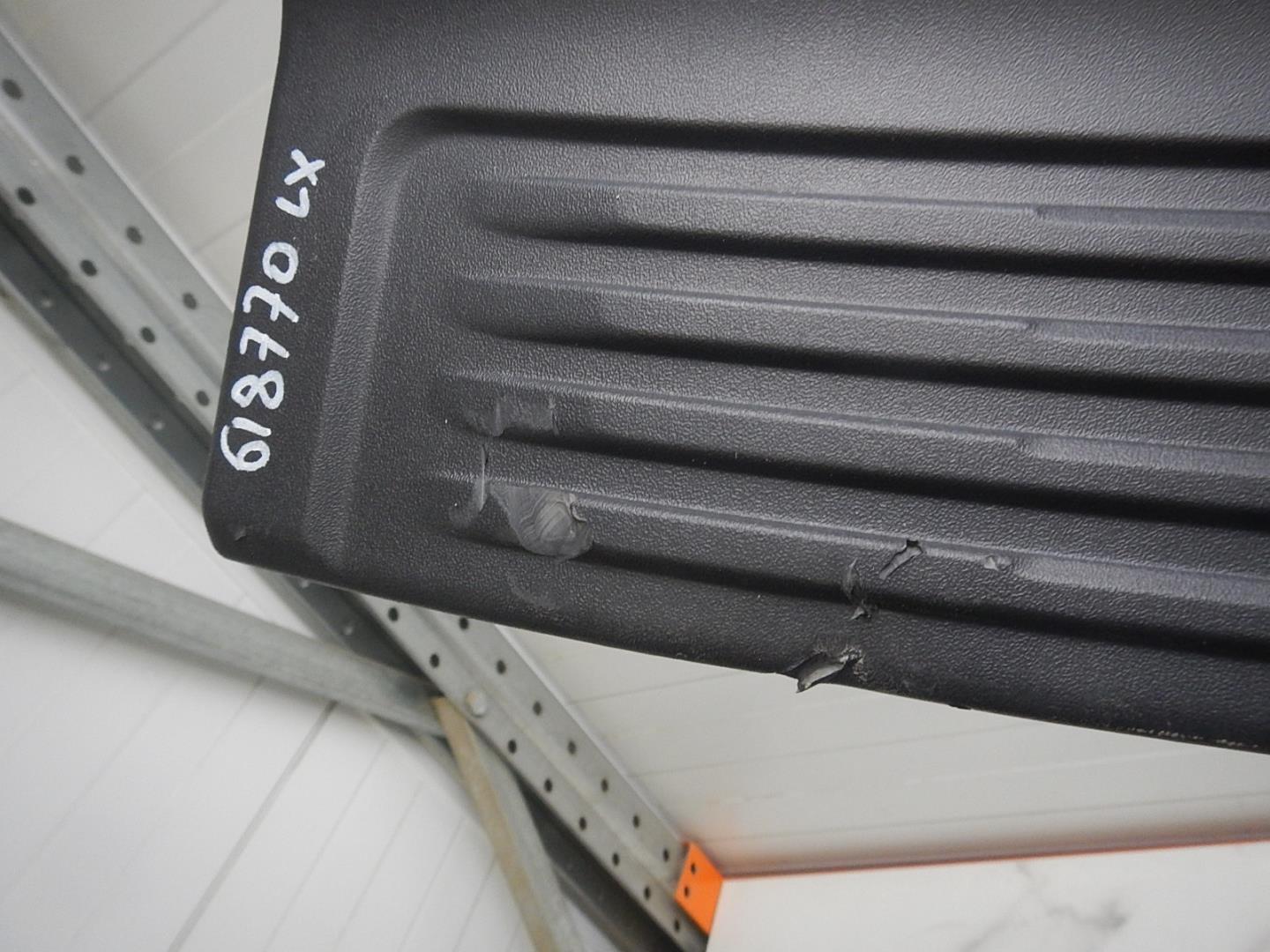 Накладка заднего бампера