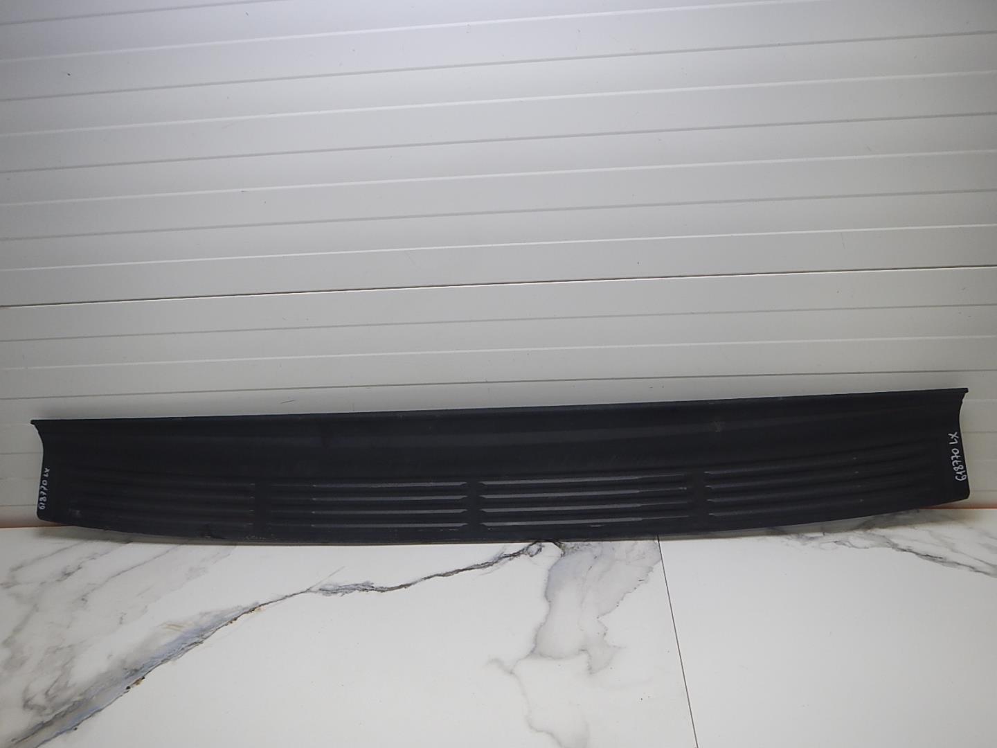 Накладка заднего бампера