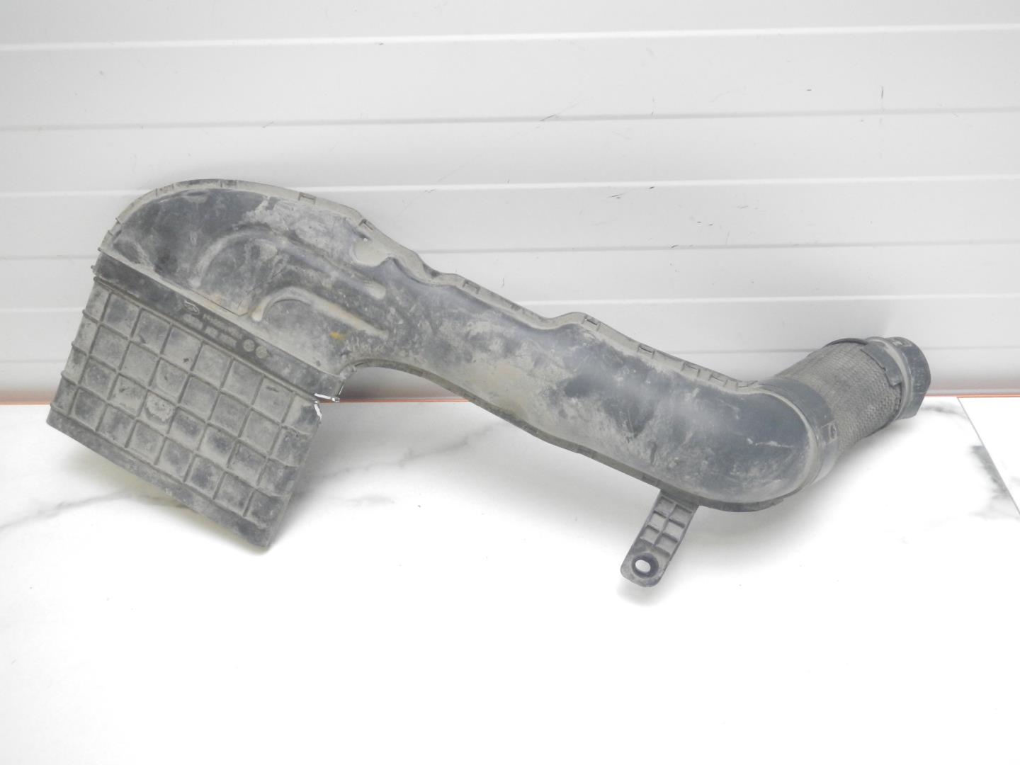 Патрубок воздушного фильтра