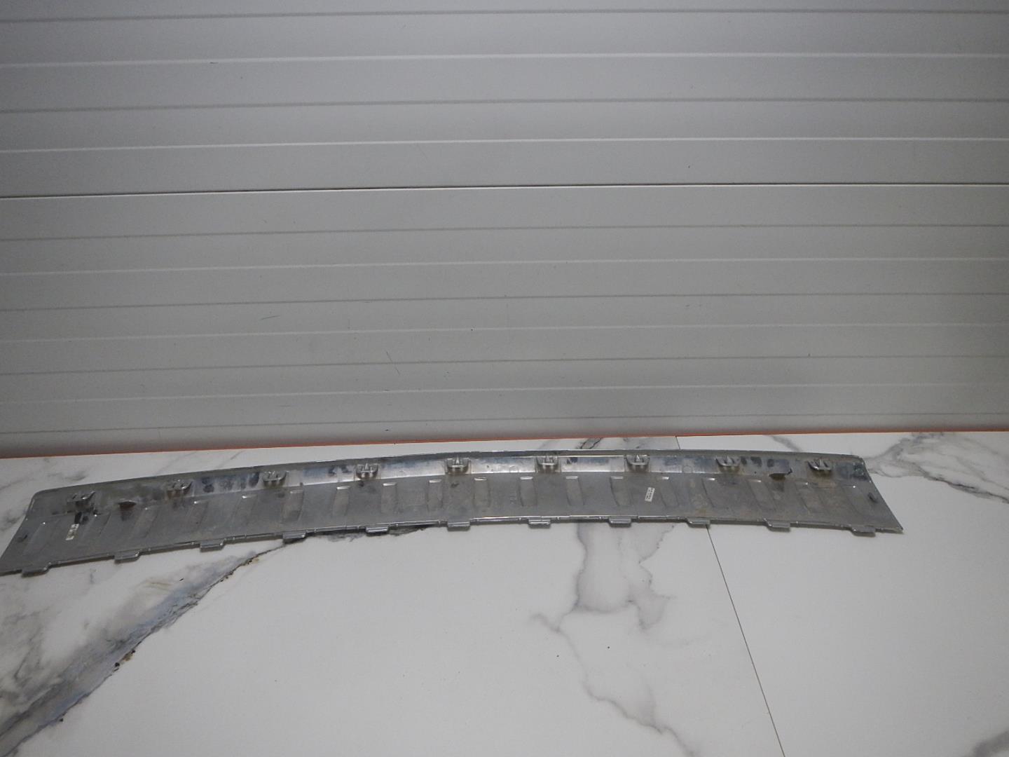 Накладка заднего бампера