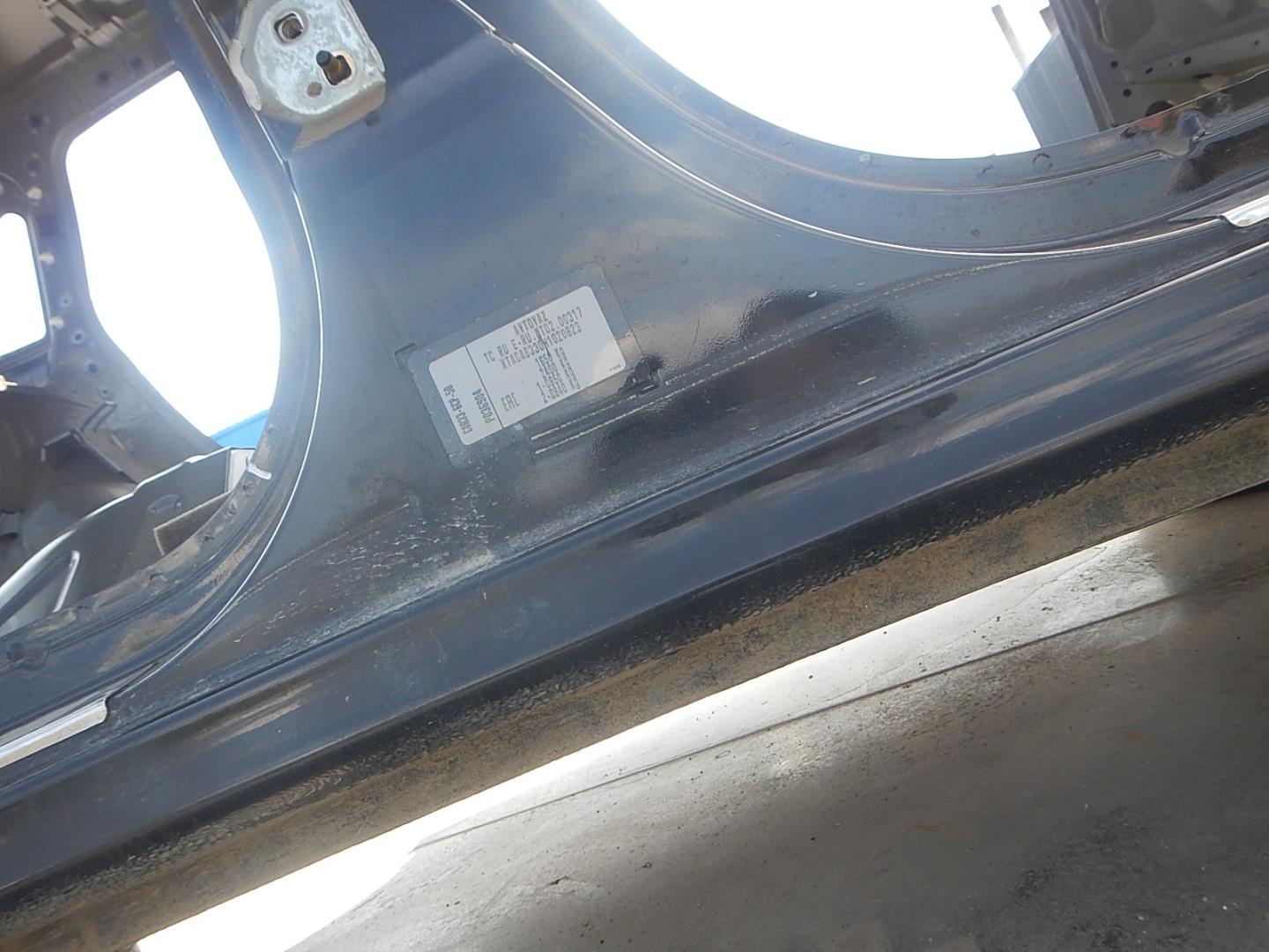 Кузовной элемент