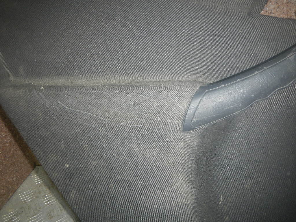 Обшивка двери задней левой