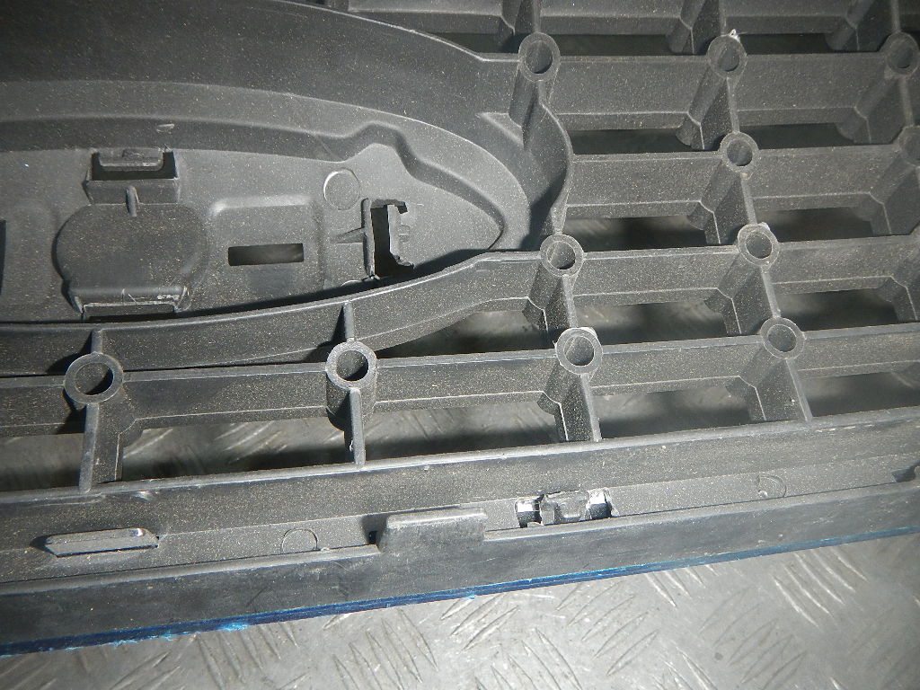 Решетка радиатора