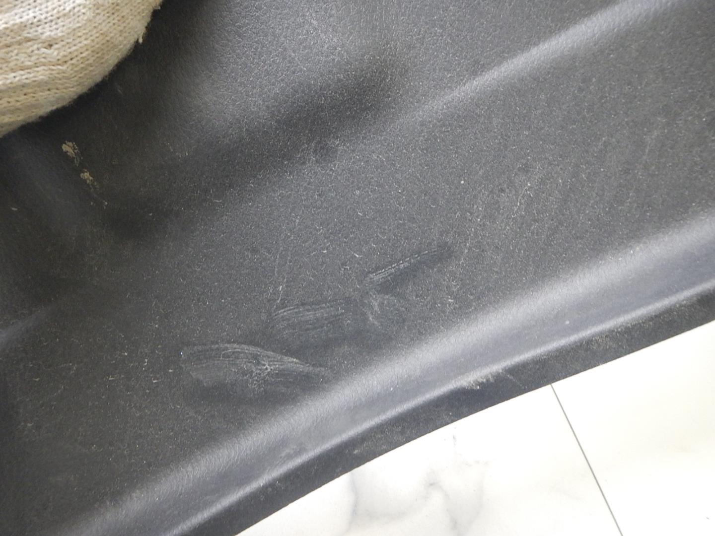 Обшивка багажника