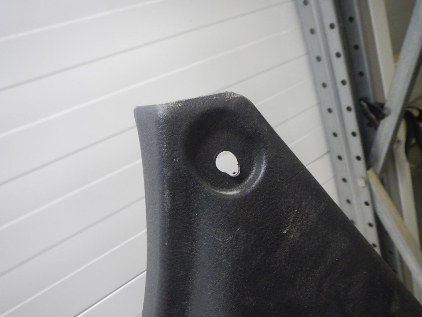 Обшивка багажника