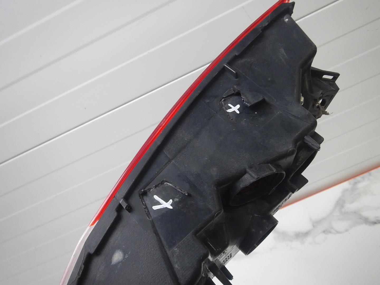 Фонарь задний левый