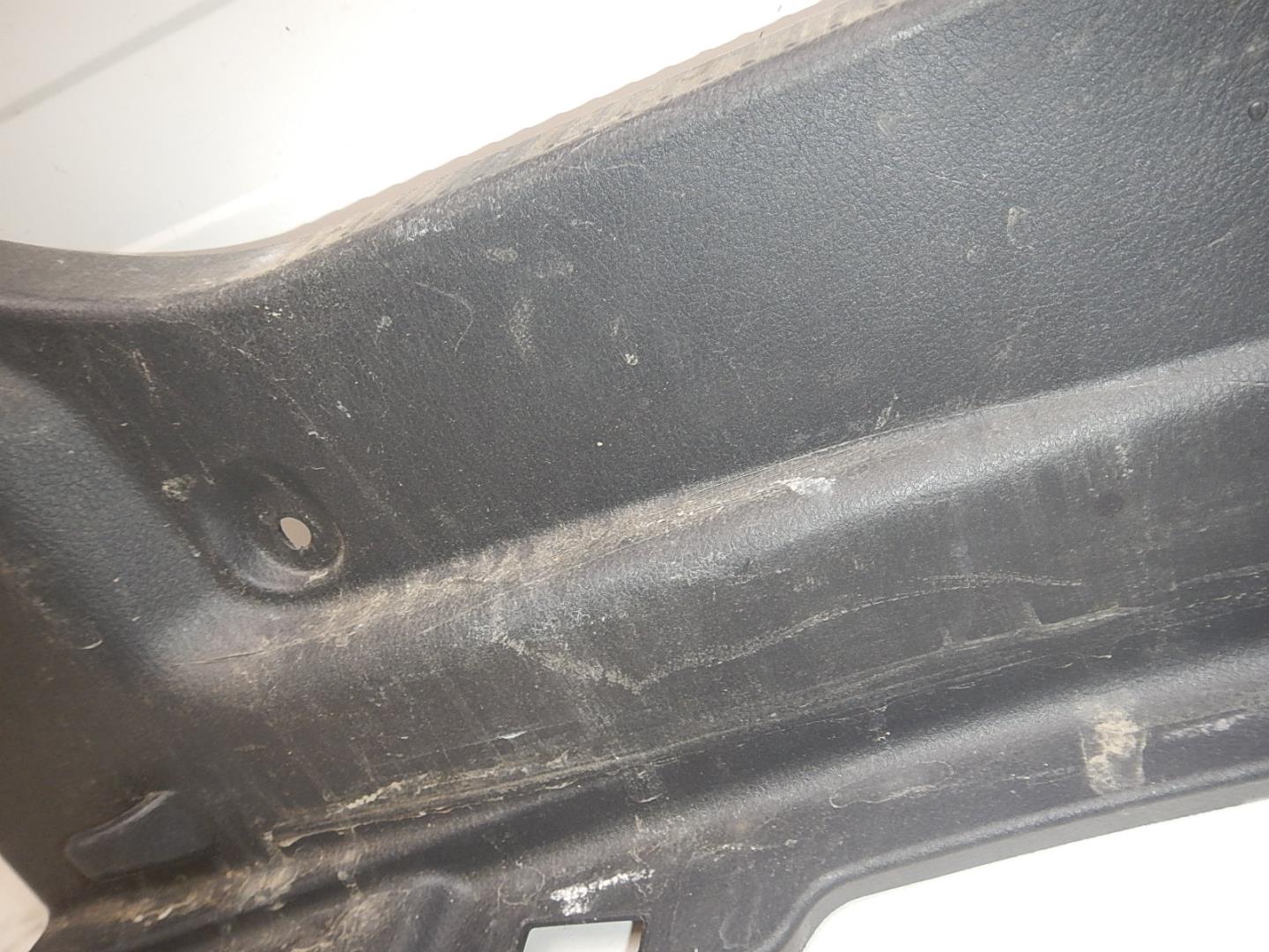 Обшивка багажника