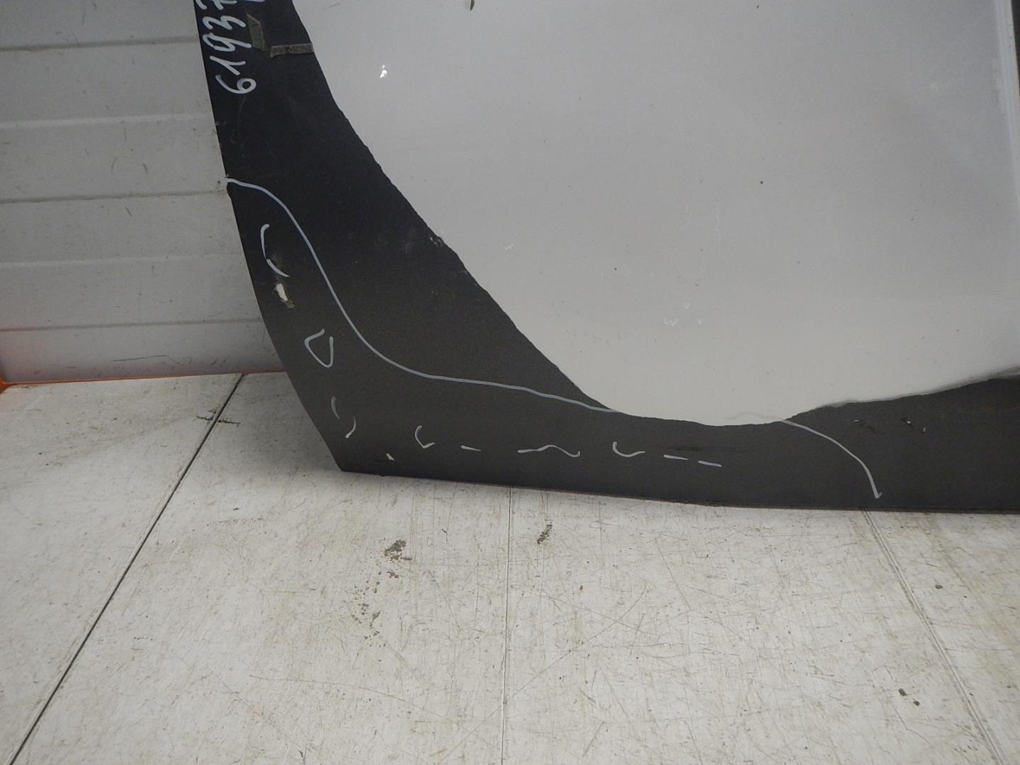 Дверь багажника