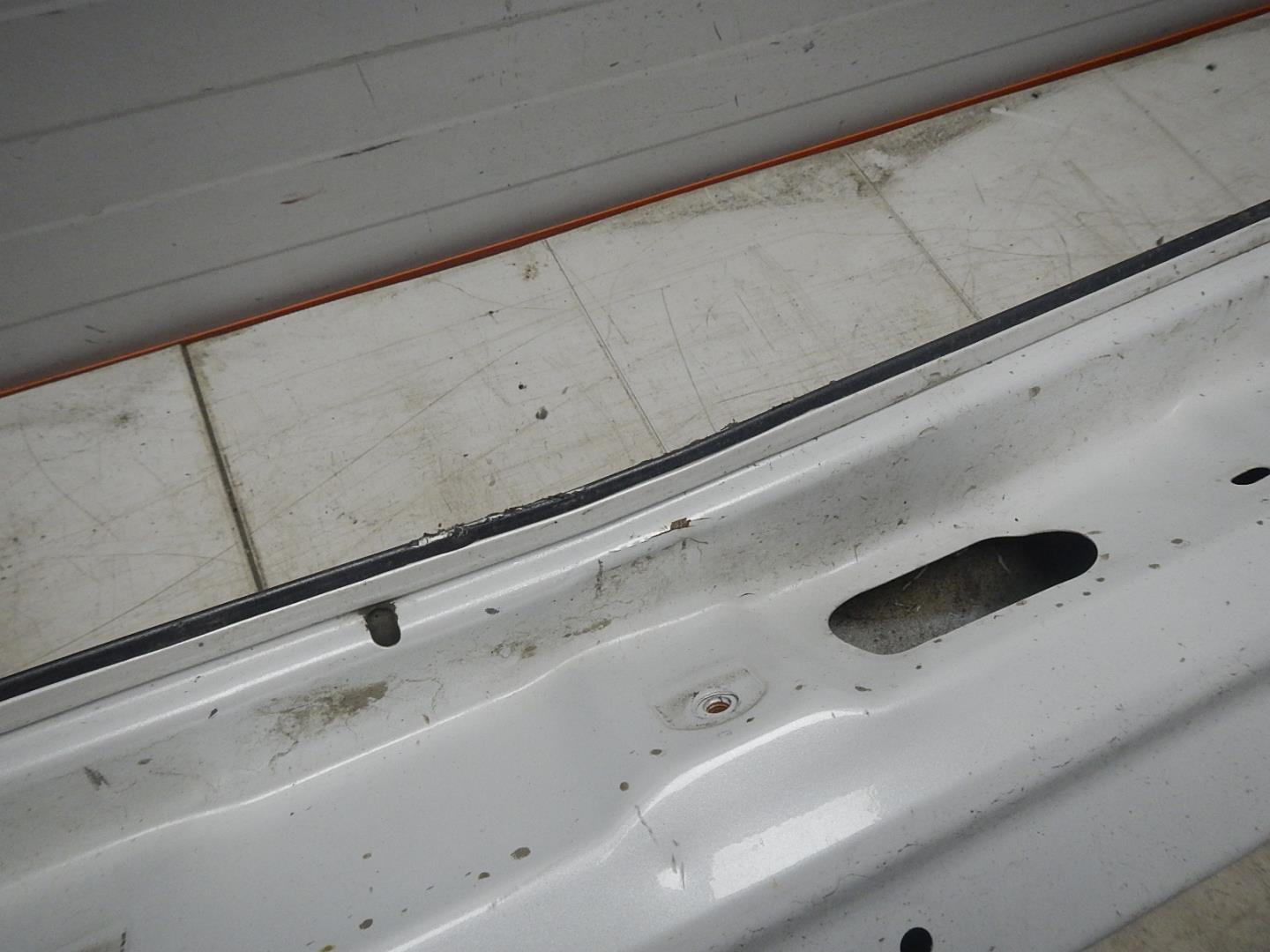 Дверь багажника