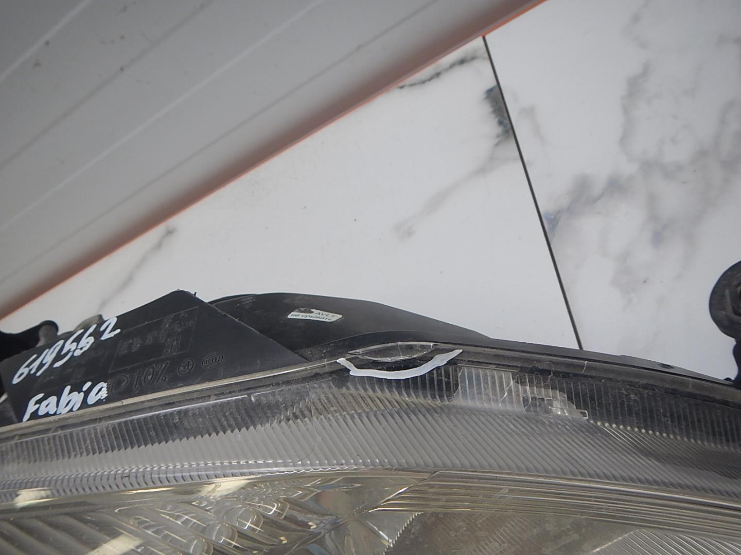 Фара правая