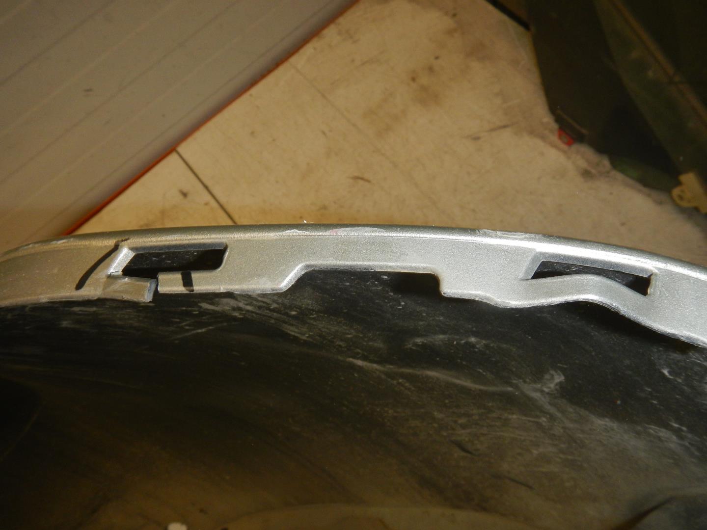 Бампер задний