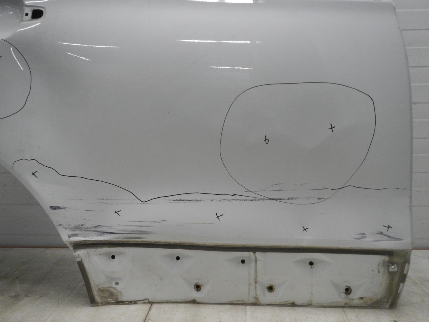 Дверь задняя правая