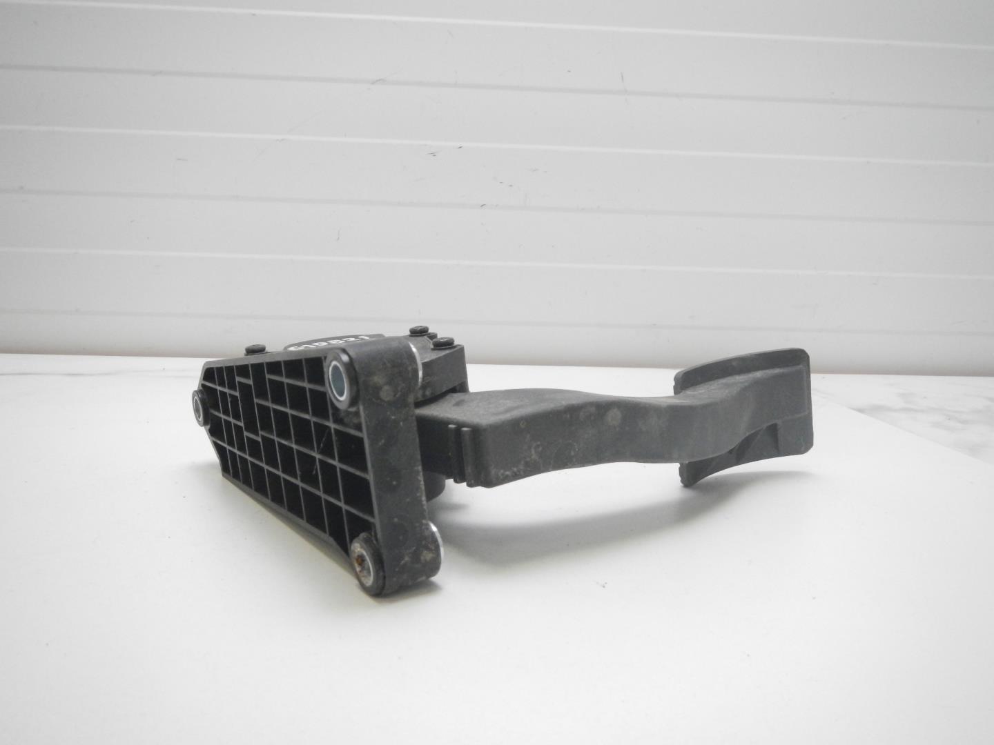 Педаль газа