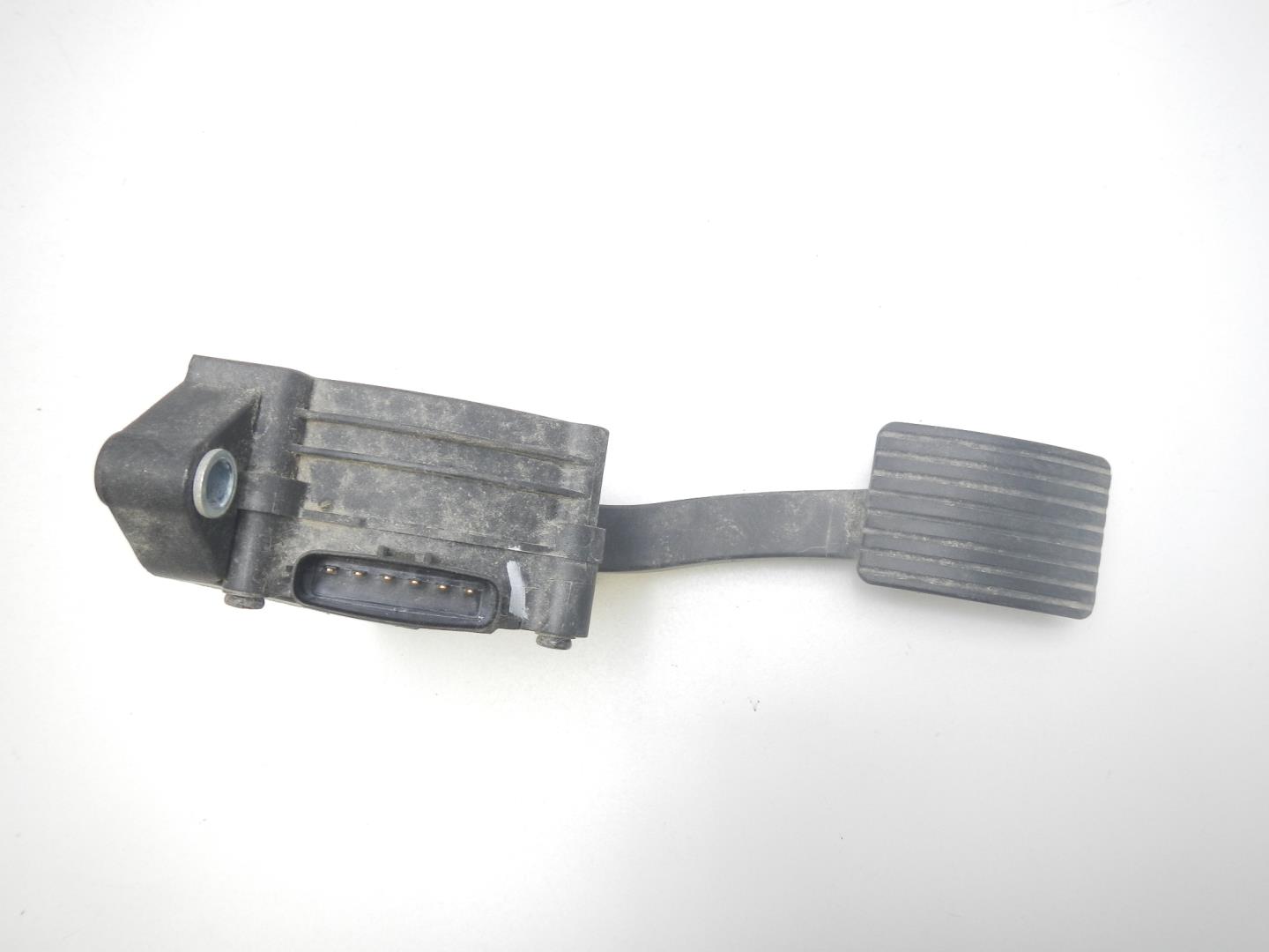 Педаль газа