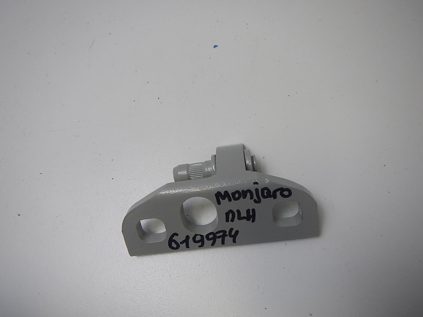 Петля двери передней левой нижняя