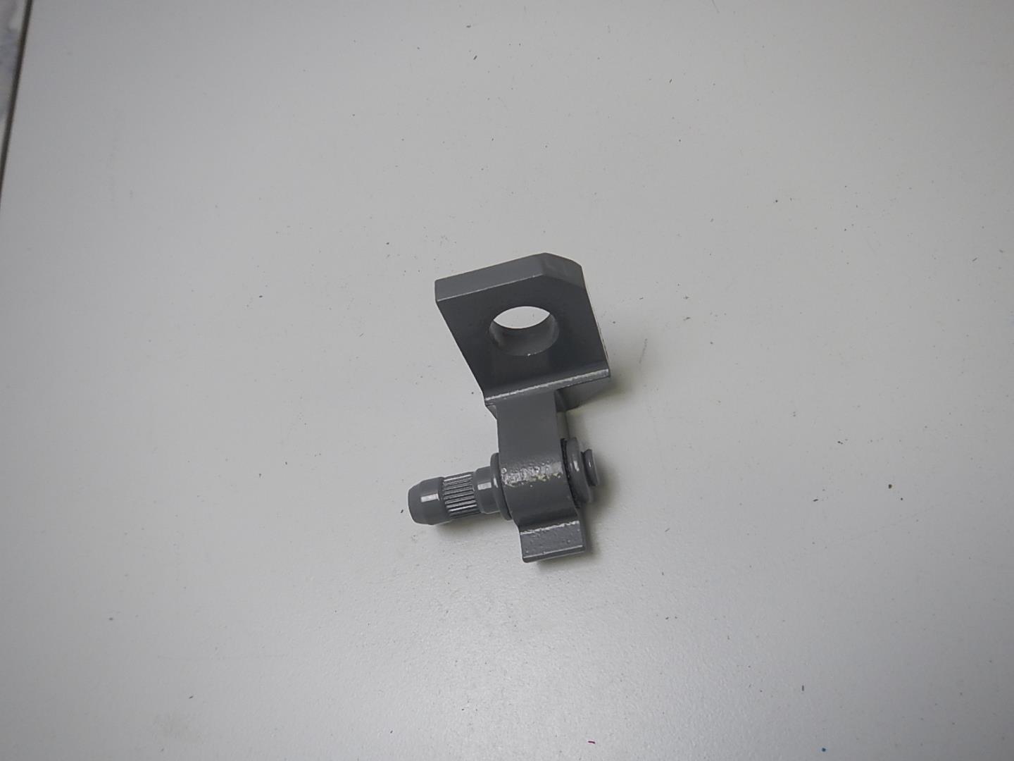 Петля двери задней левой верхняя