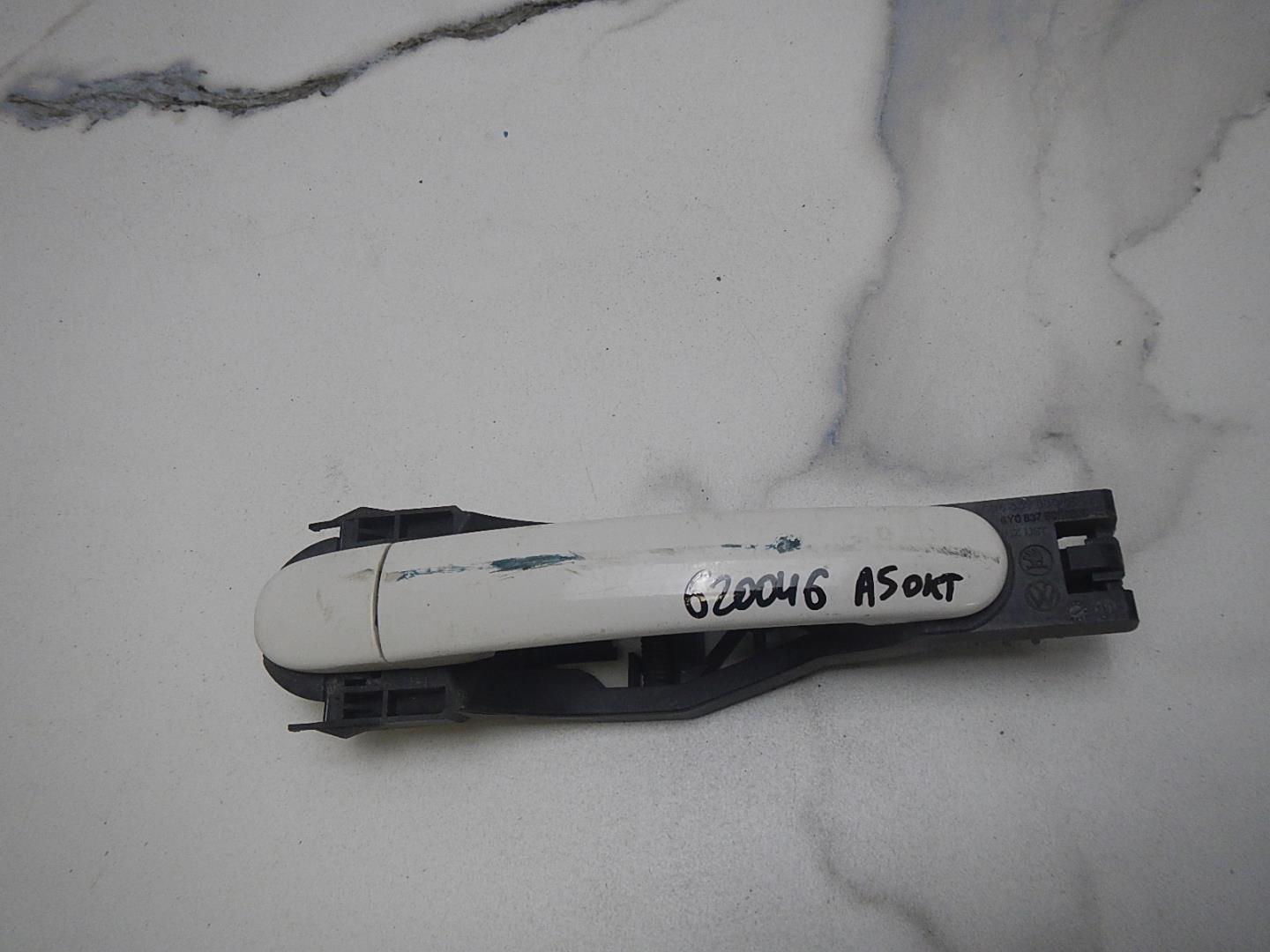 Ручка двери наружная