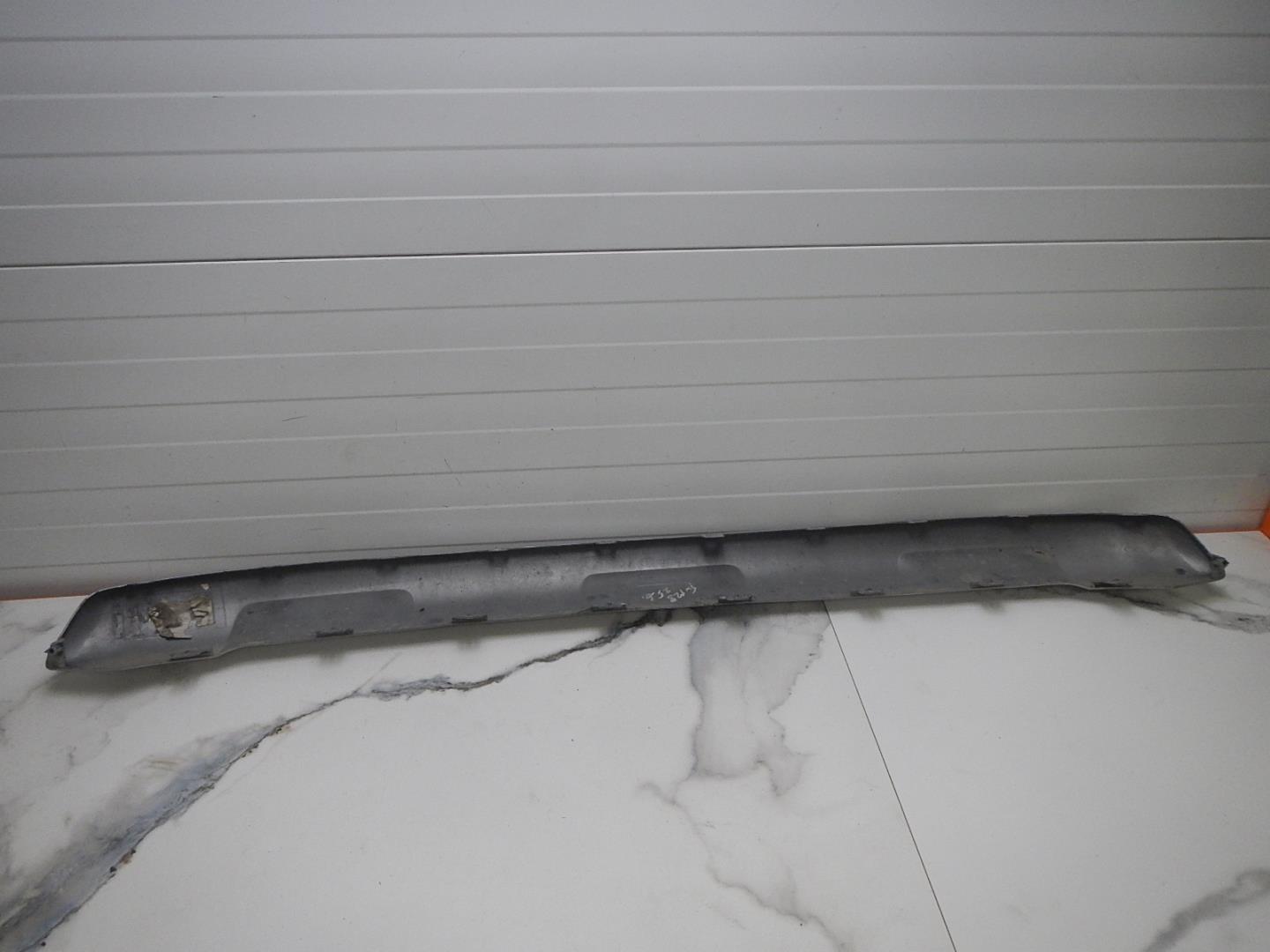 Накладка переднего бампера