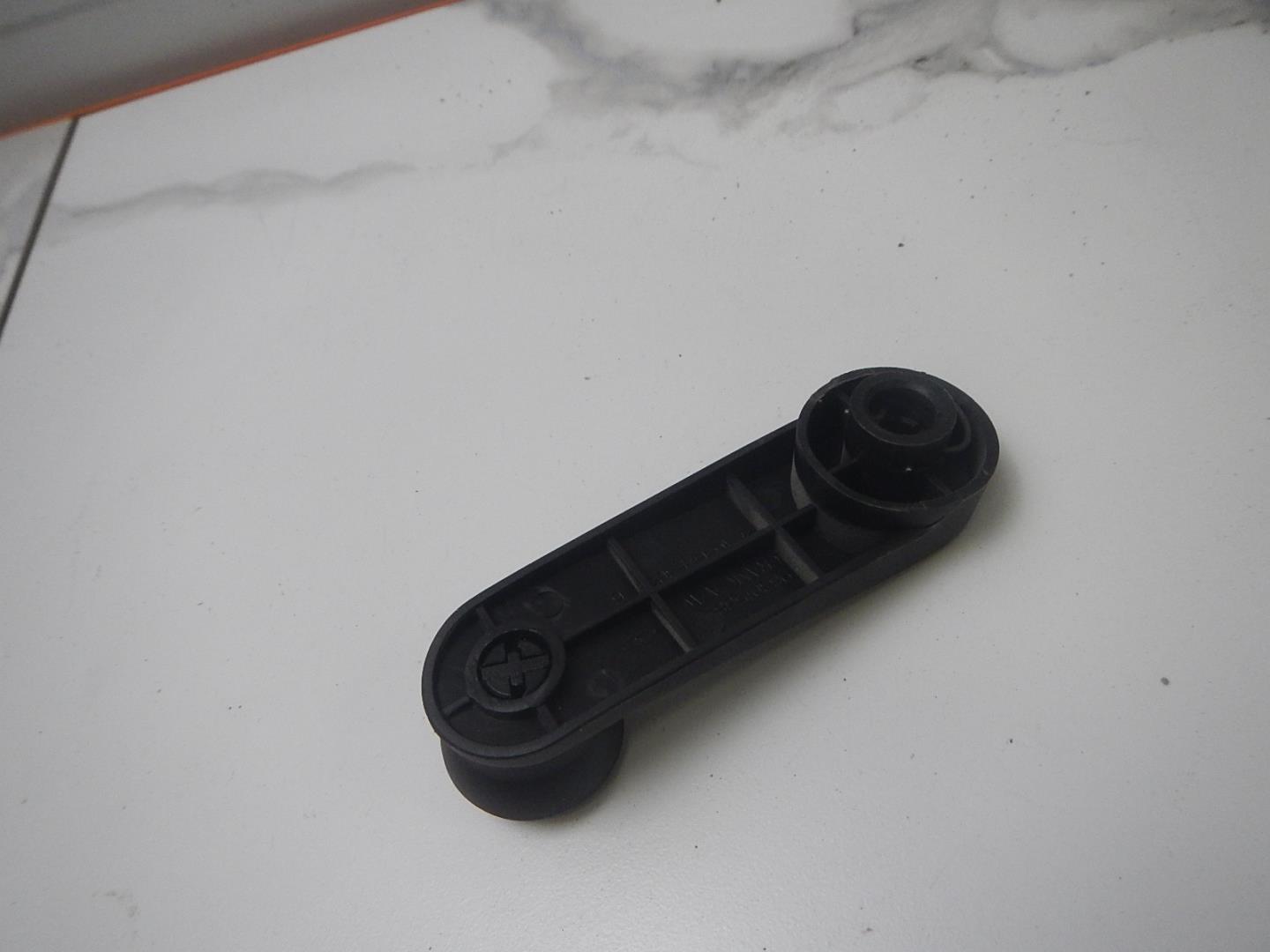 Ручка стеклоподъемника