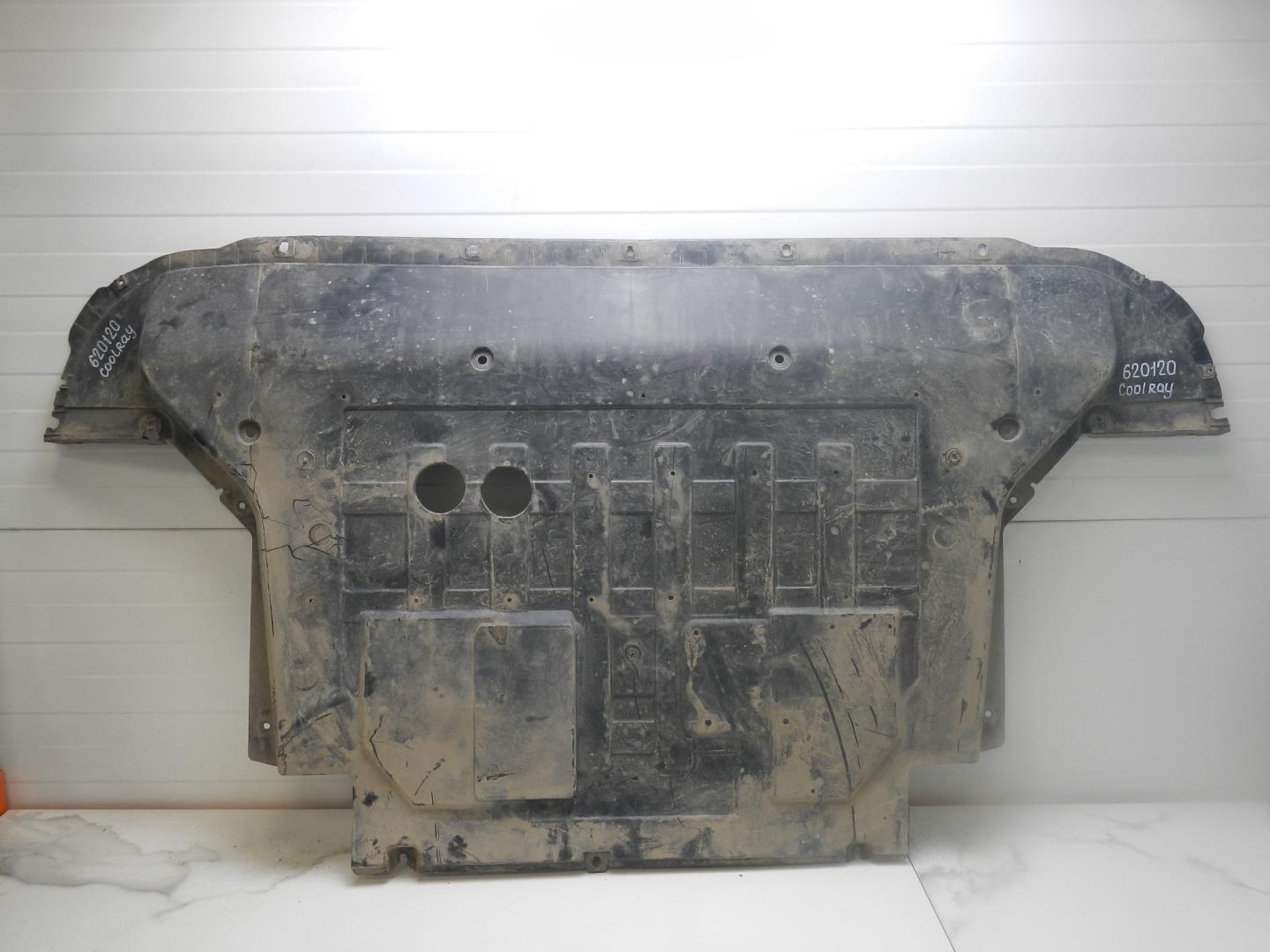 Пыльник двигателя