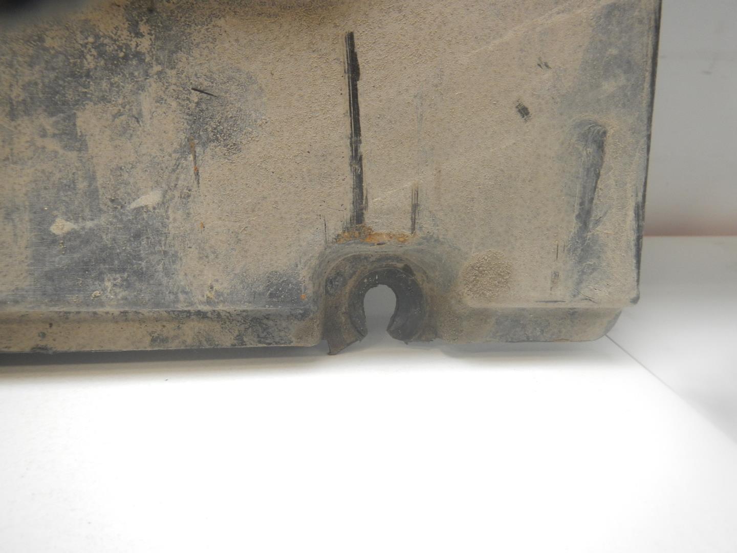 Пыльник двигателя