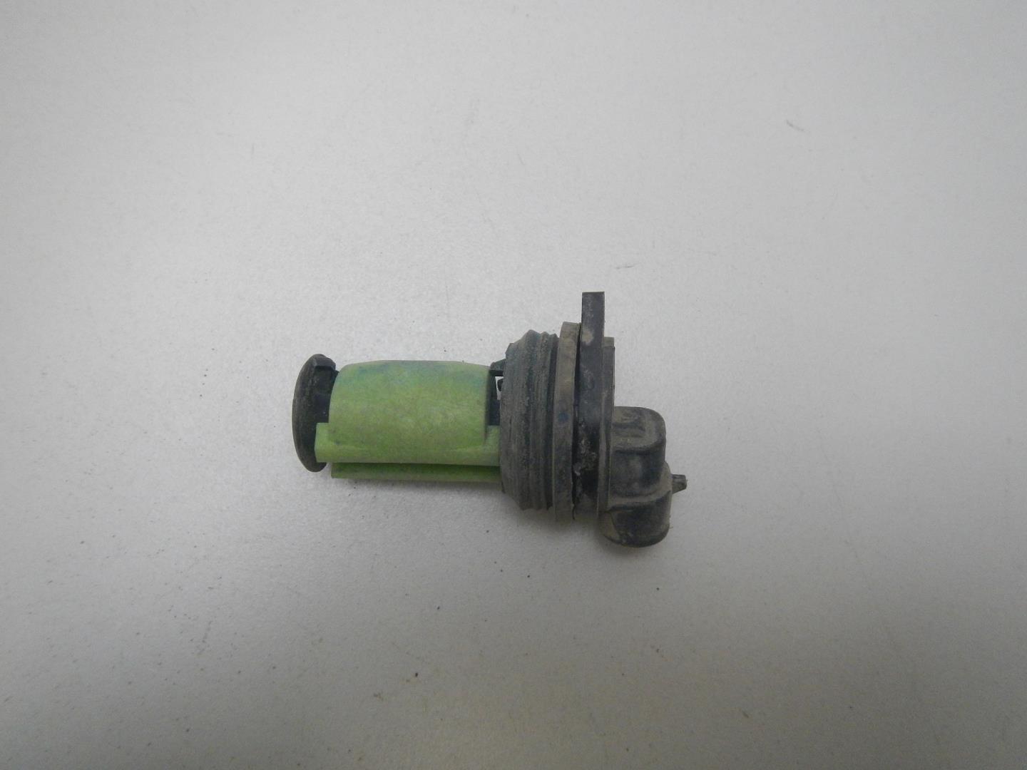 Датчик уровня в бачок омывателя