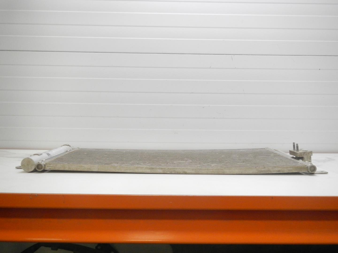 Радиатор кондиционера / конденсер