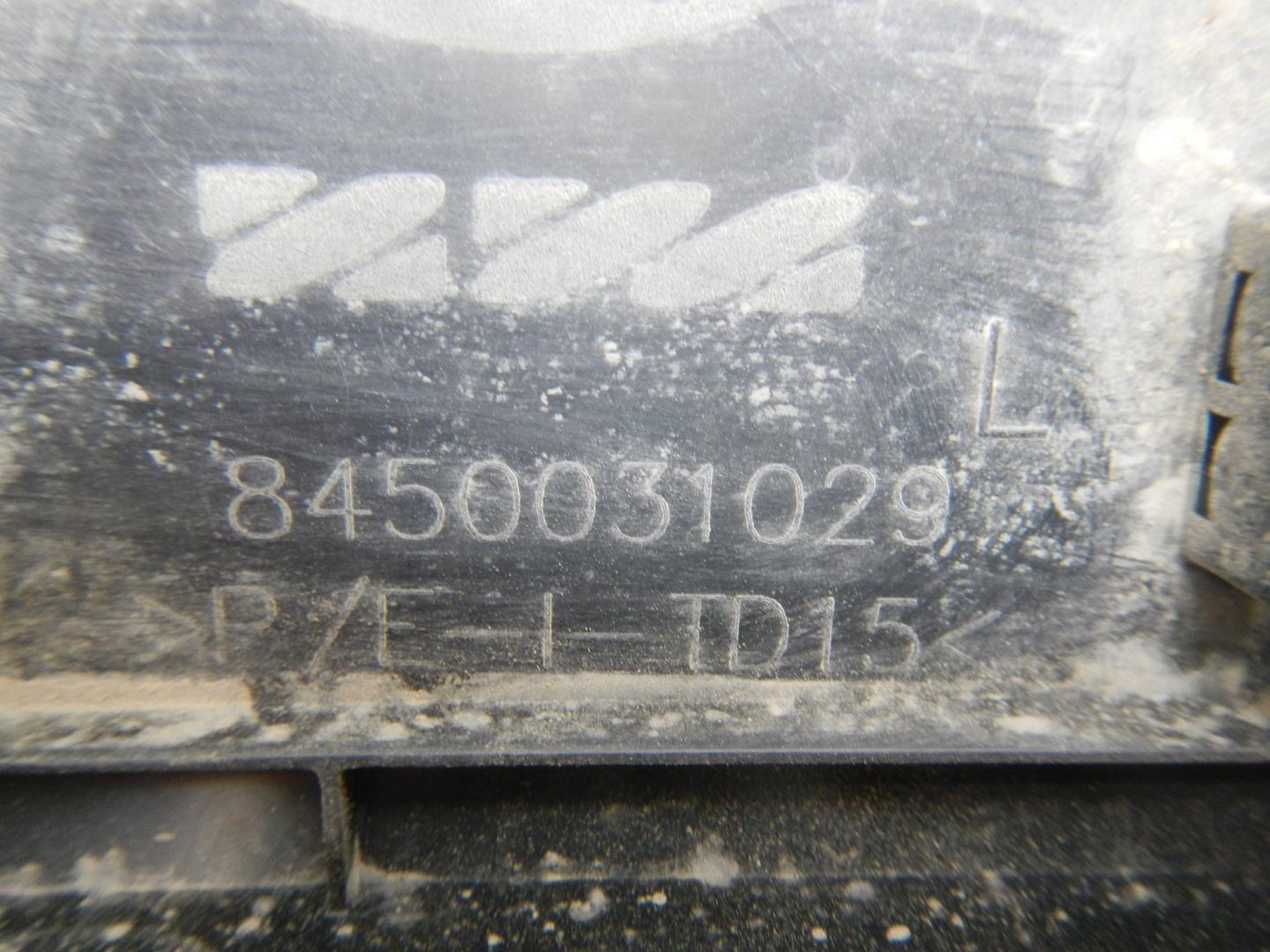 Молдинг задней левой двери