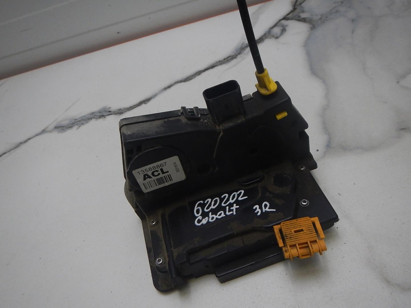 Замок двери задней правой