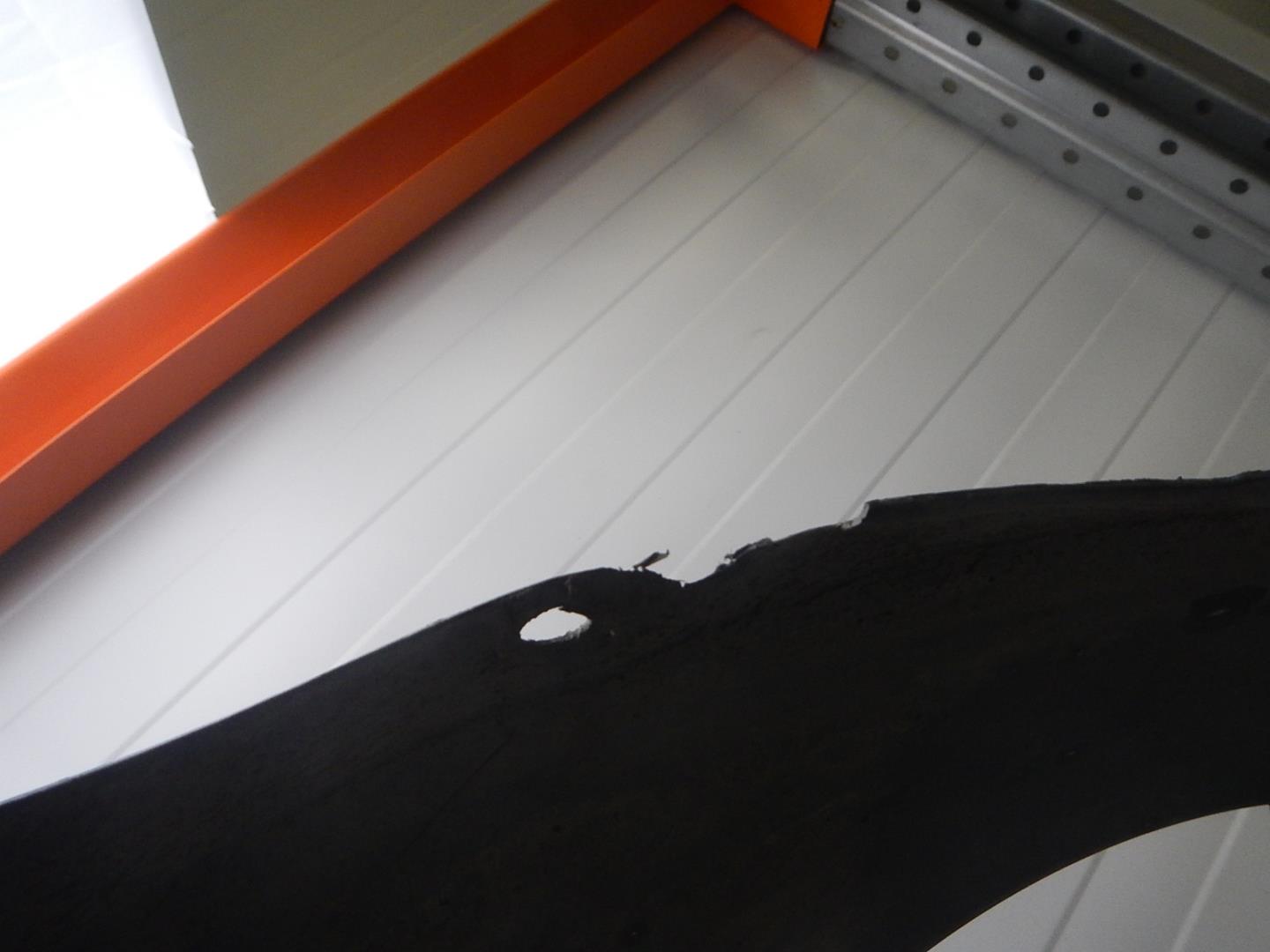 Локер передний левый