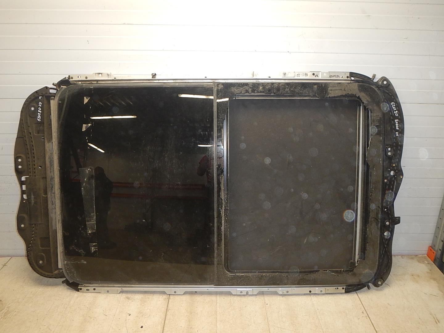 Люк в сборе электрический