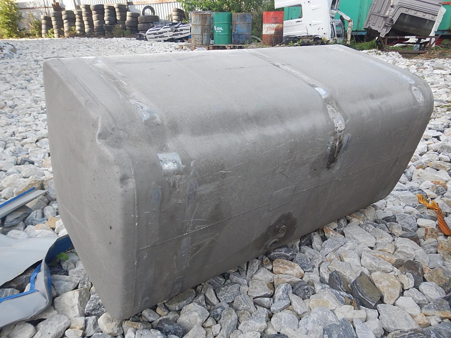 Бак топливный