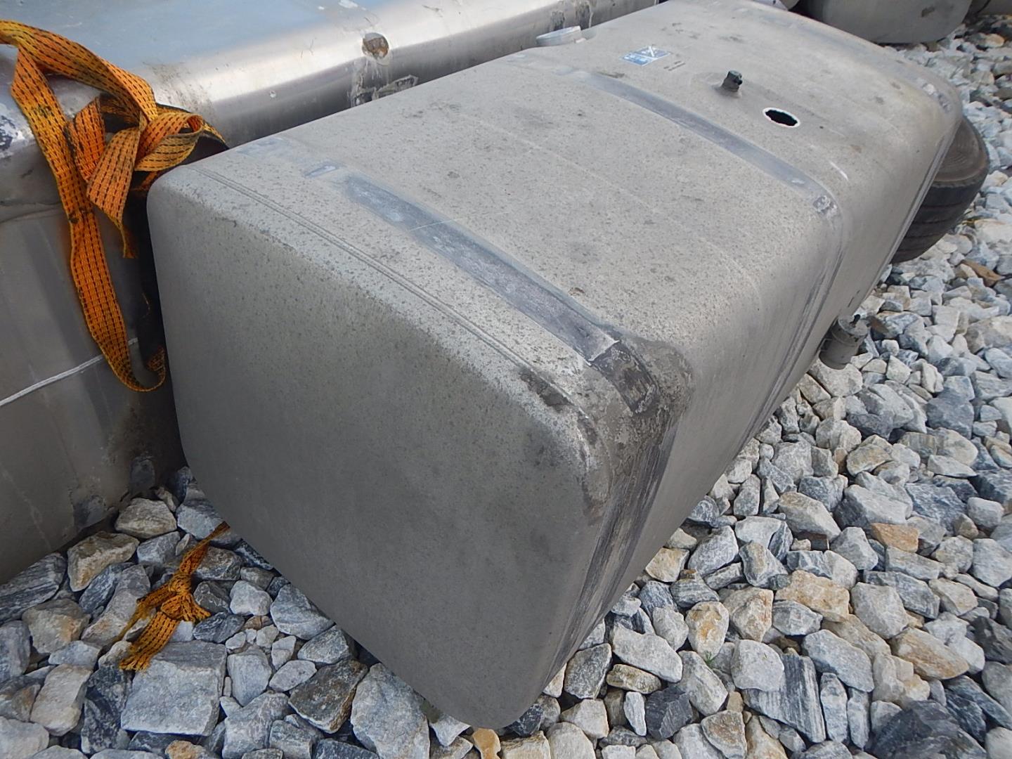 Бак топливный