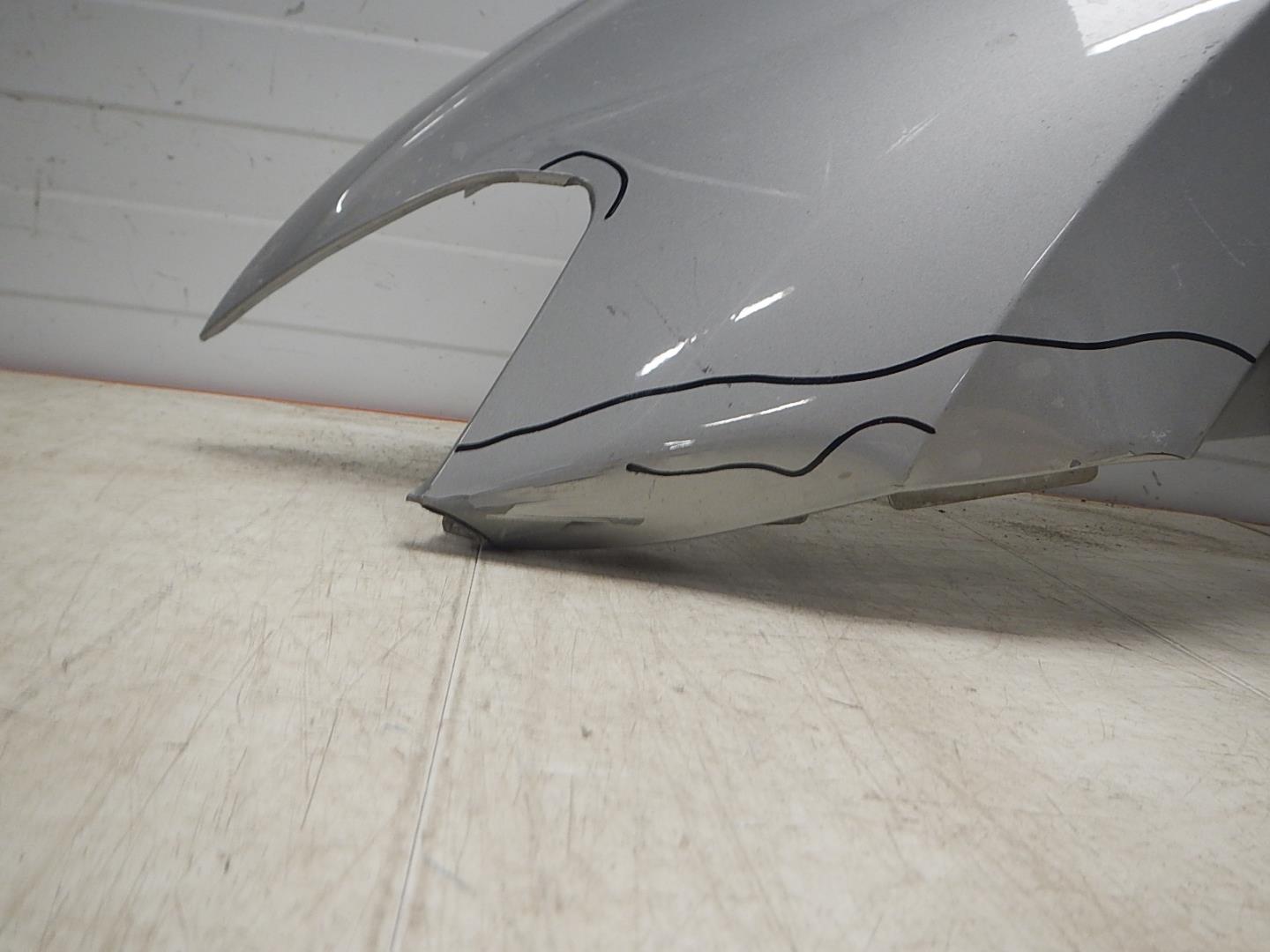 Крыло переднее левое