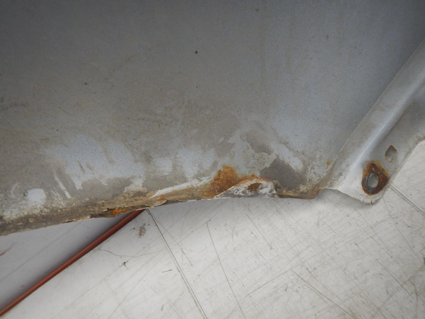 Крыло переднее левое