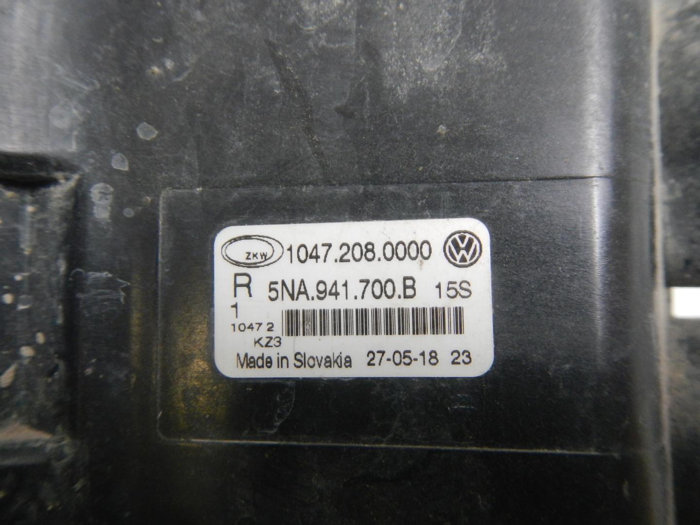 Фара противотуманная правая