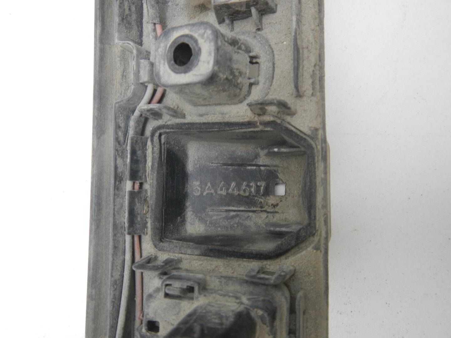 Накладка двери багажника