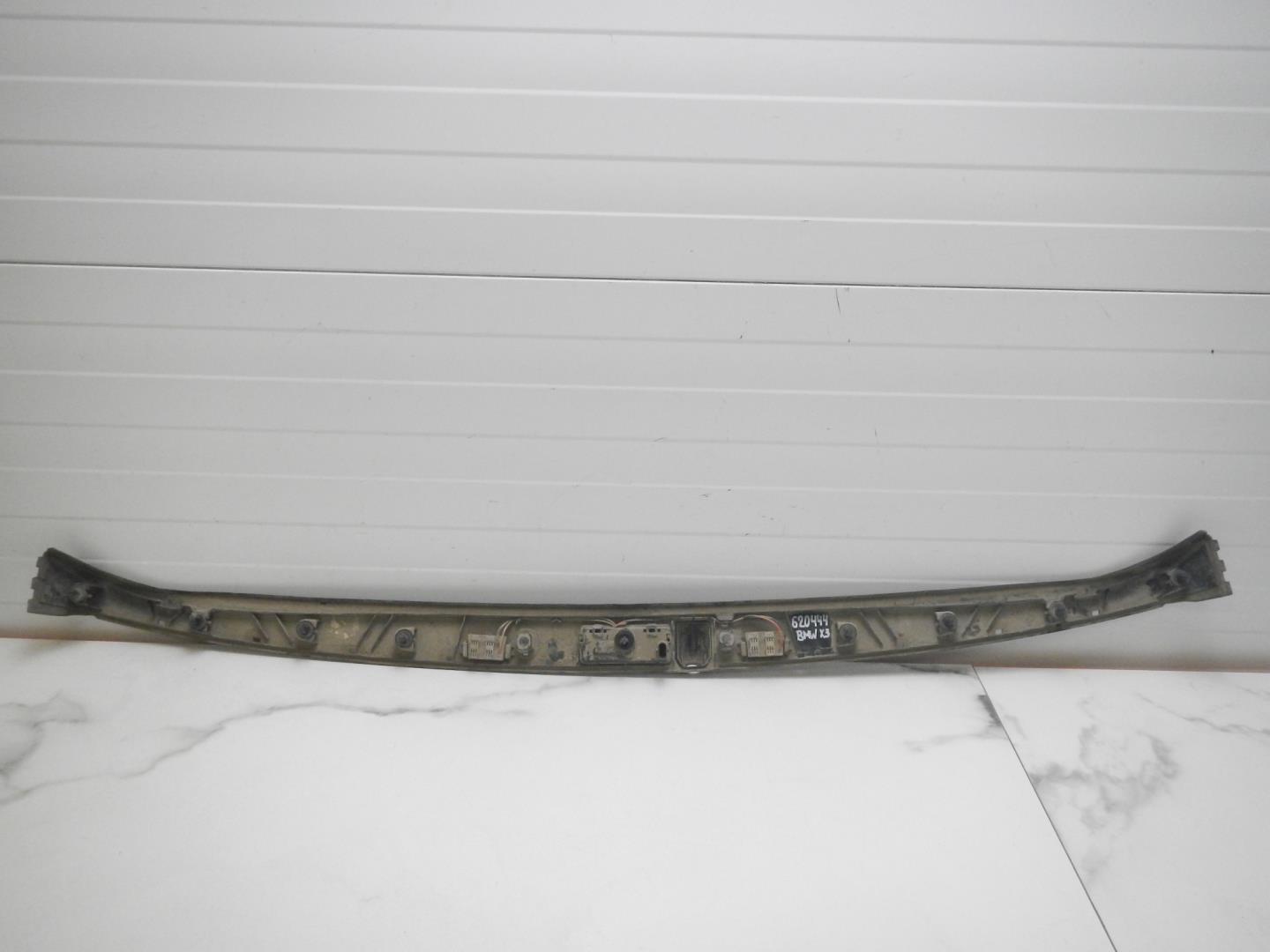 Накладка двери багажника