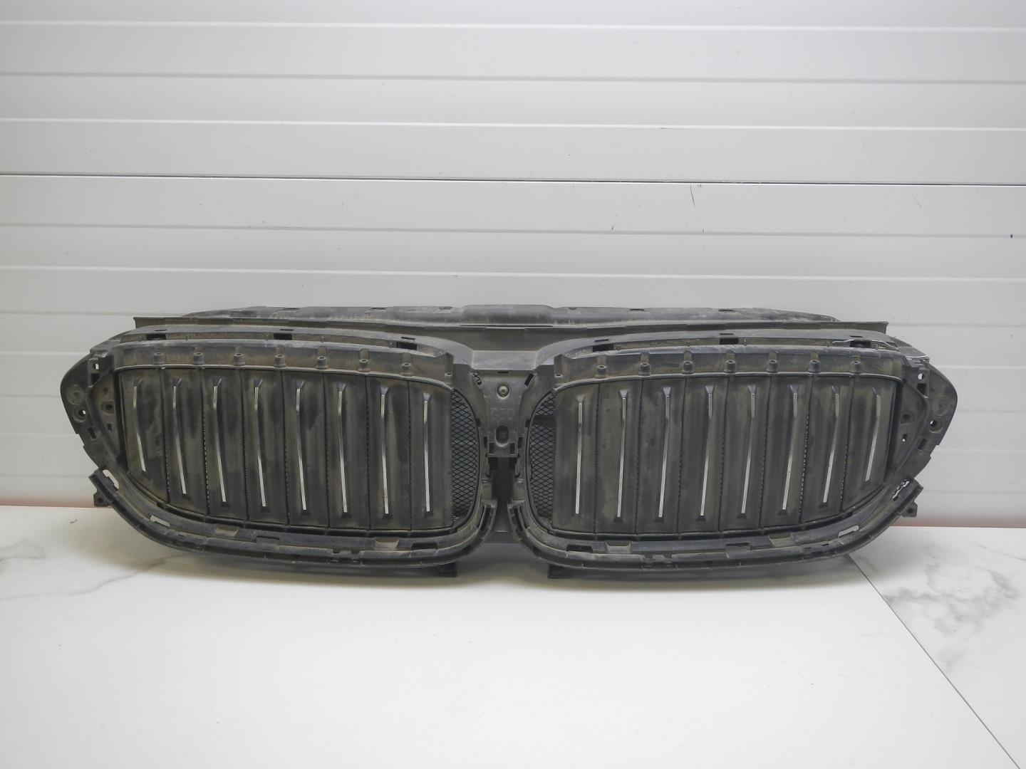 Решетка радиатора