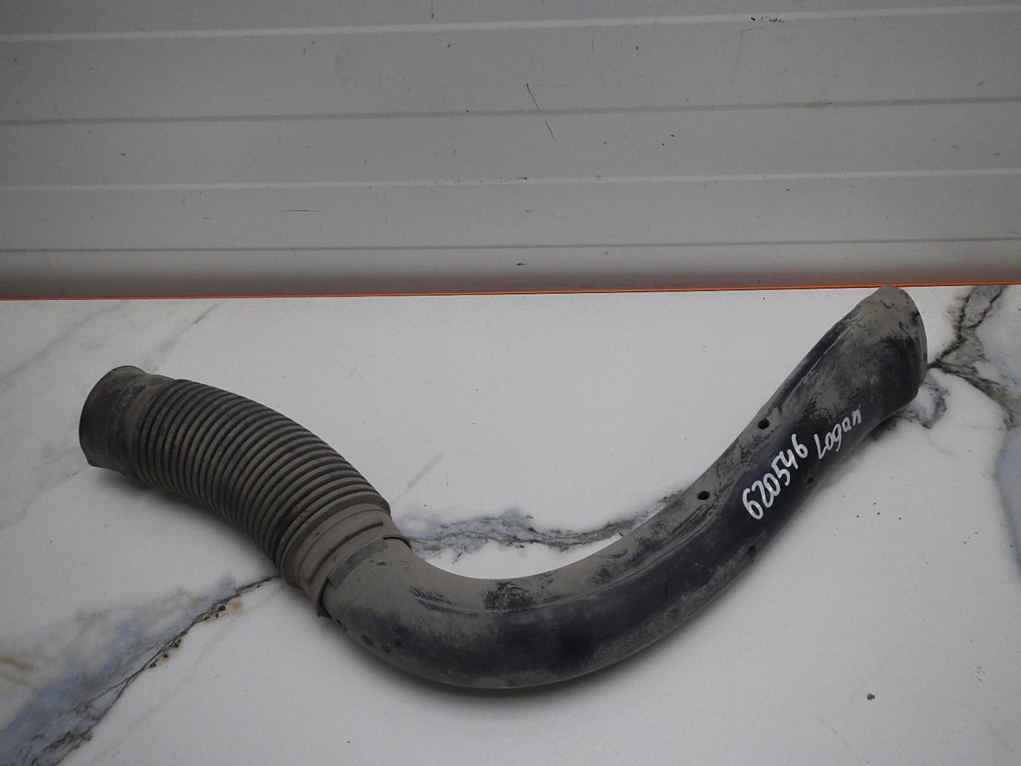 Патрубок воздушного фильтра