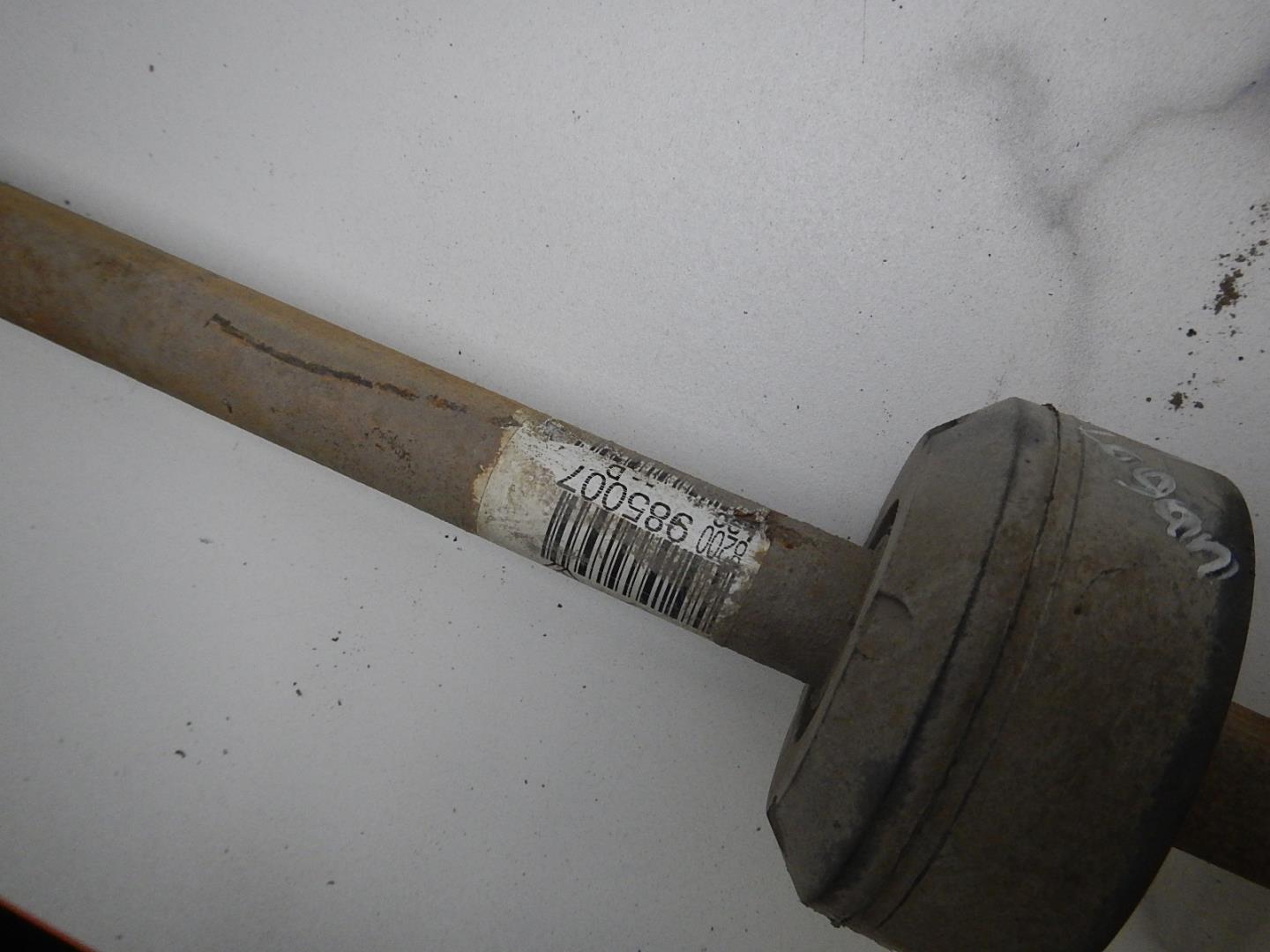 Полуось передняя правая