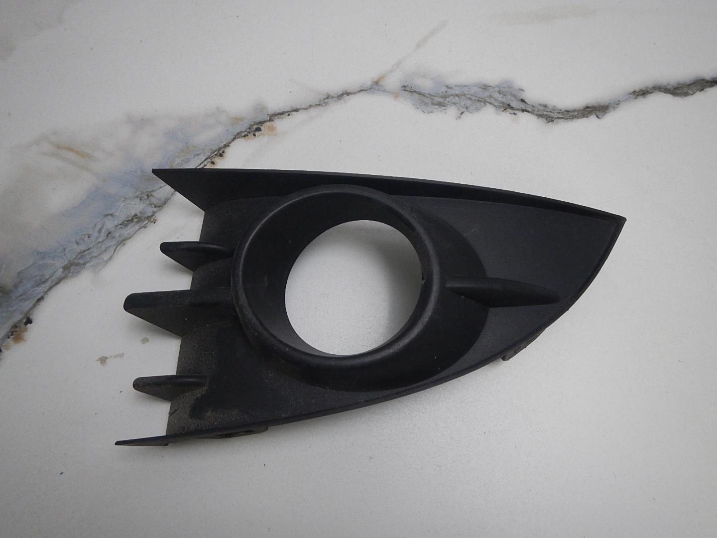 Решетка в бампер левая