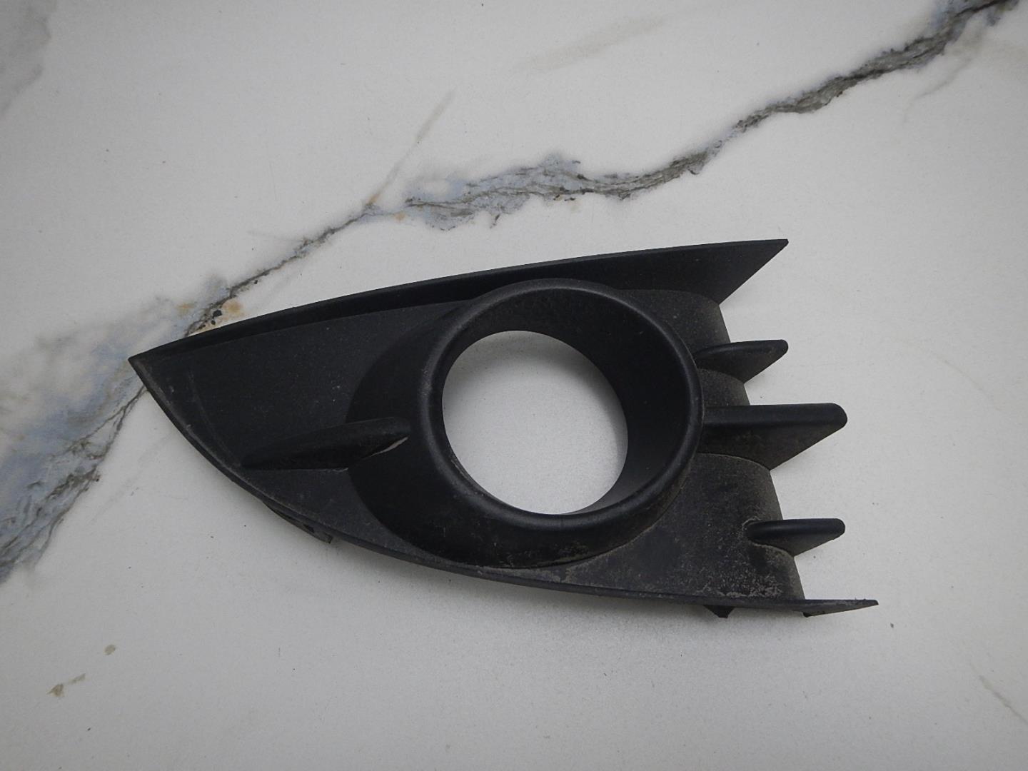 Решетка в бампер правая