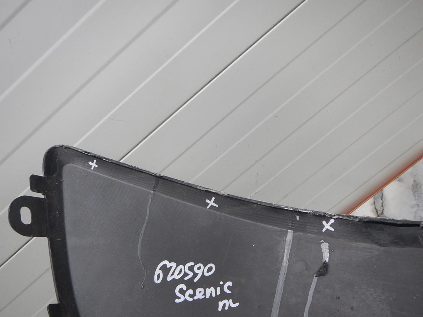 Накладка переднего бампера левая