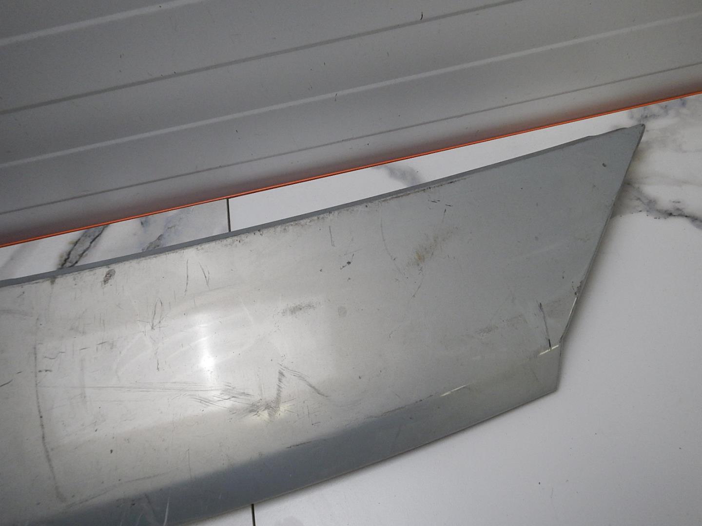 Накладка переднего бампера