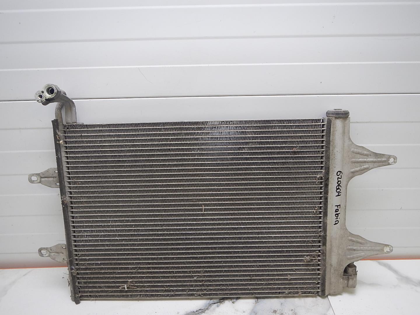 Радиатор кондиционера / конденсер
