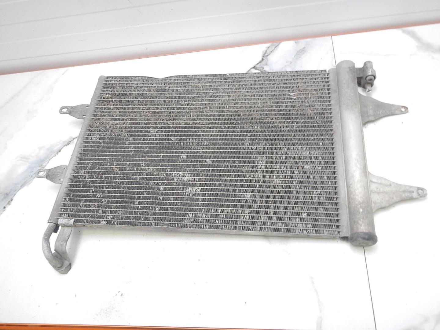 Радиатор кондиционера / конденсер