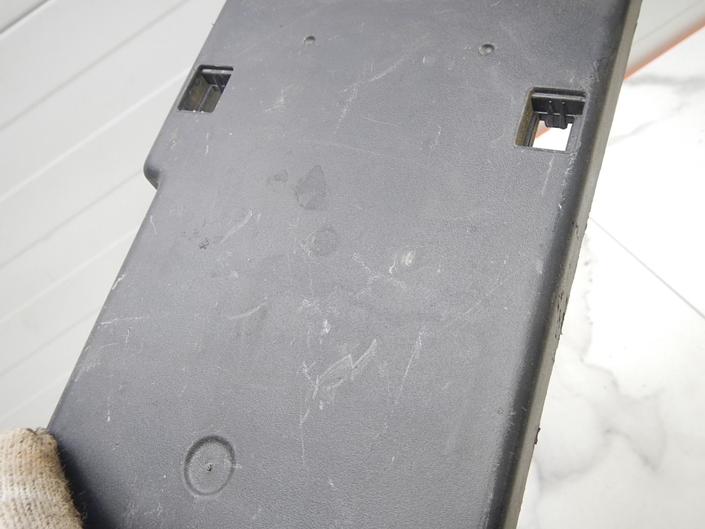 Накладка переднего бампера под номер