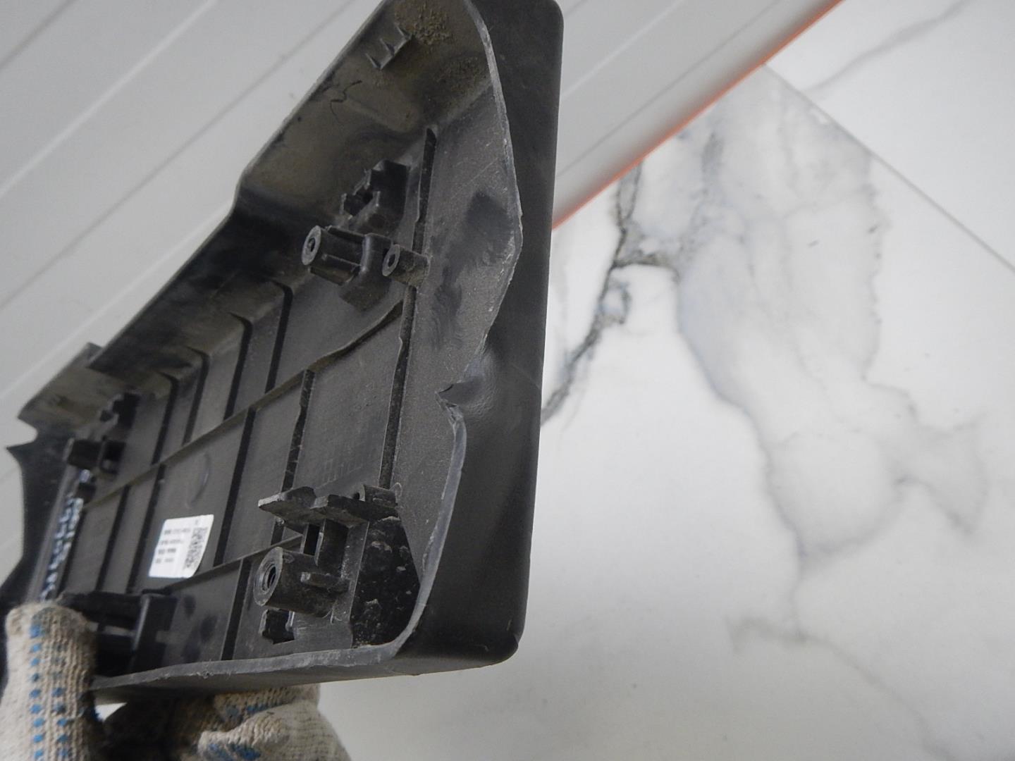 Накладка переднего бампера под номер