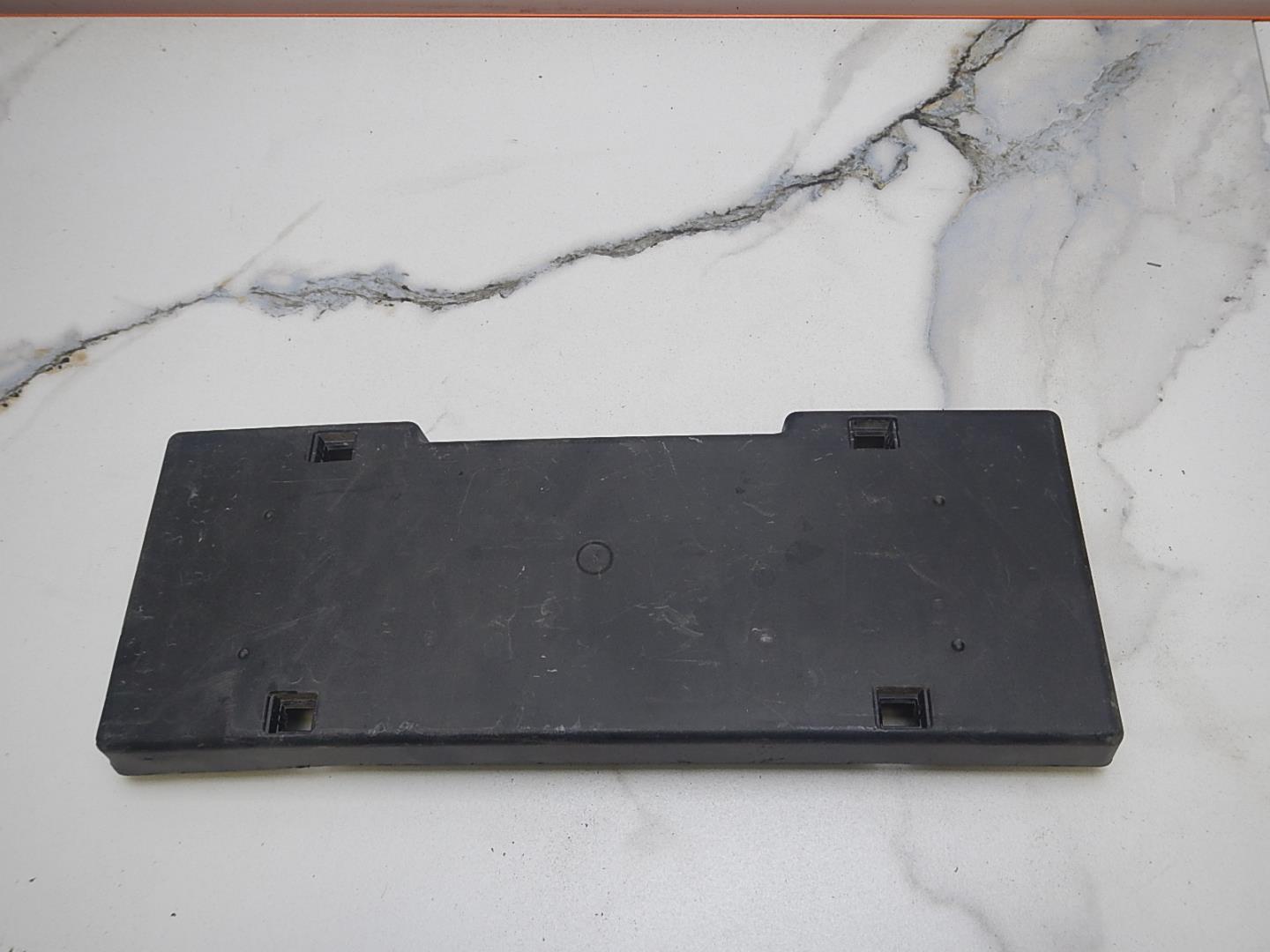 Накладка переднего бампера под номер